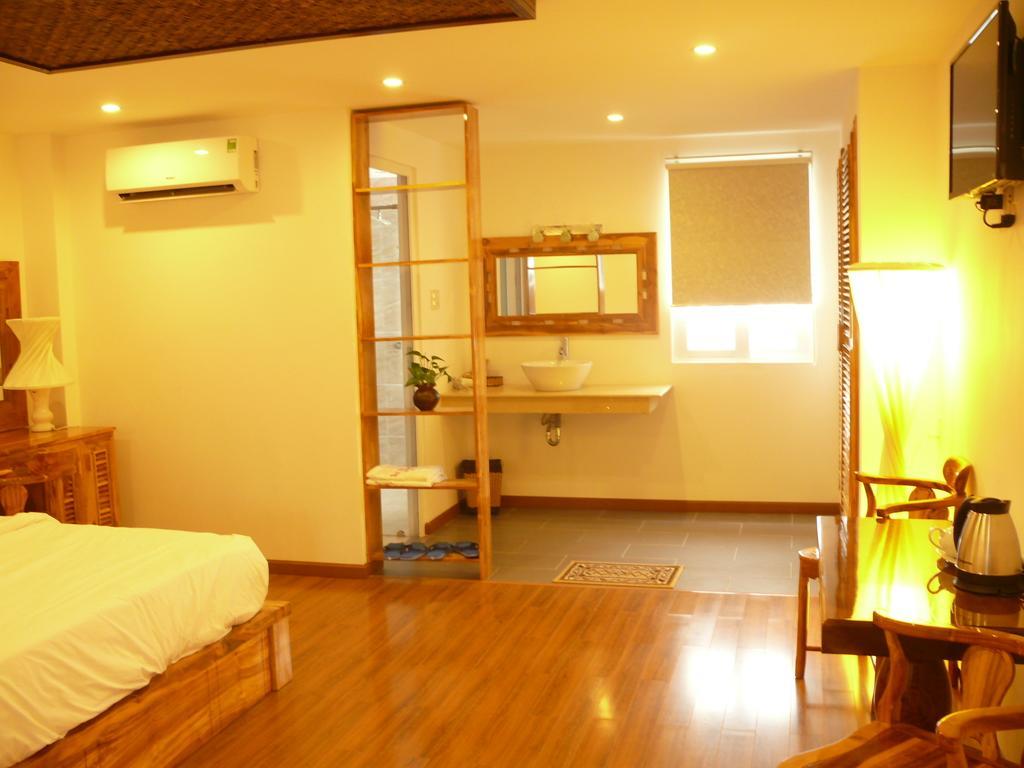Rex Hotel & Apartment Nha Trang Esterno foto