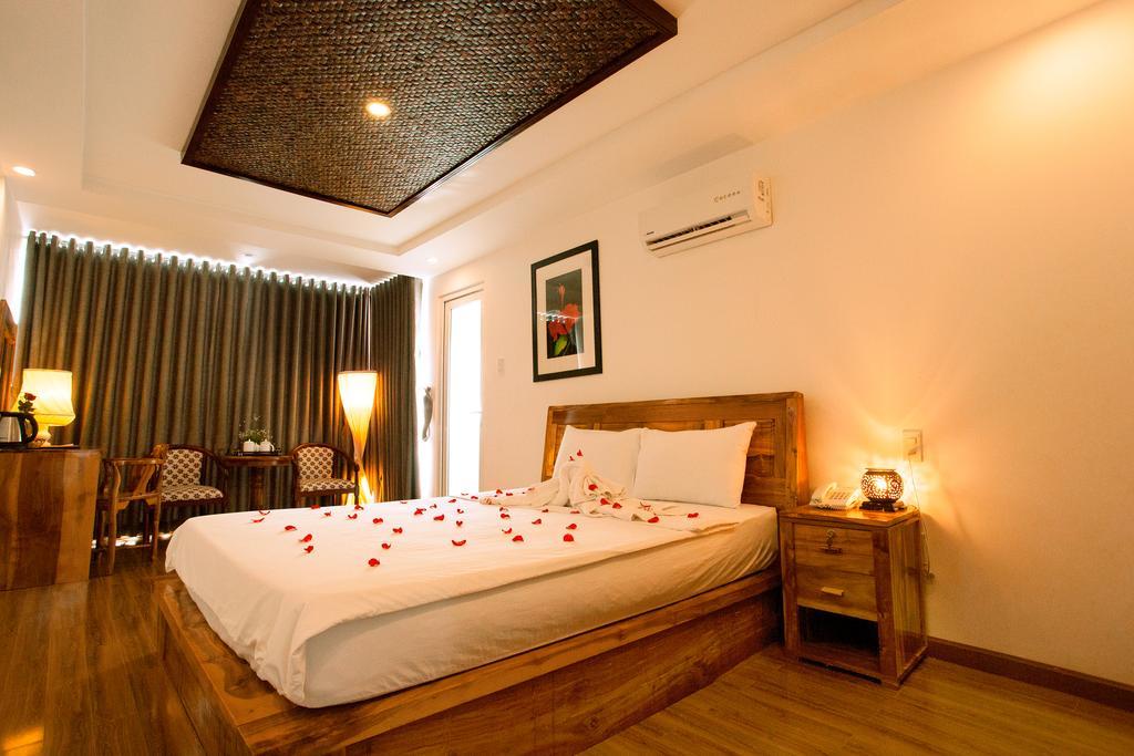 Rex Hotel & Apartment Nha Trang Esterno foto