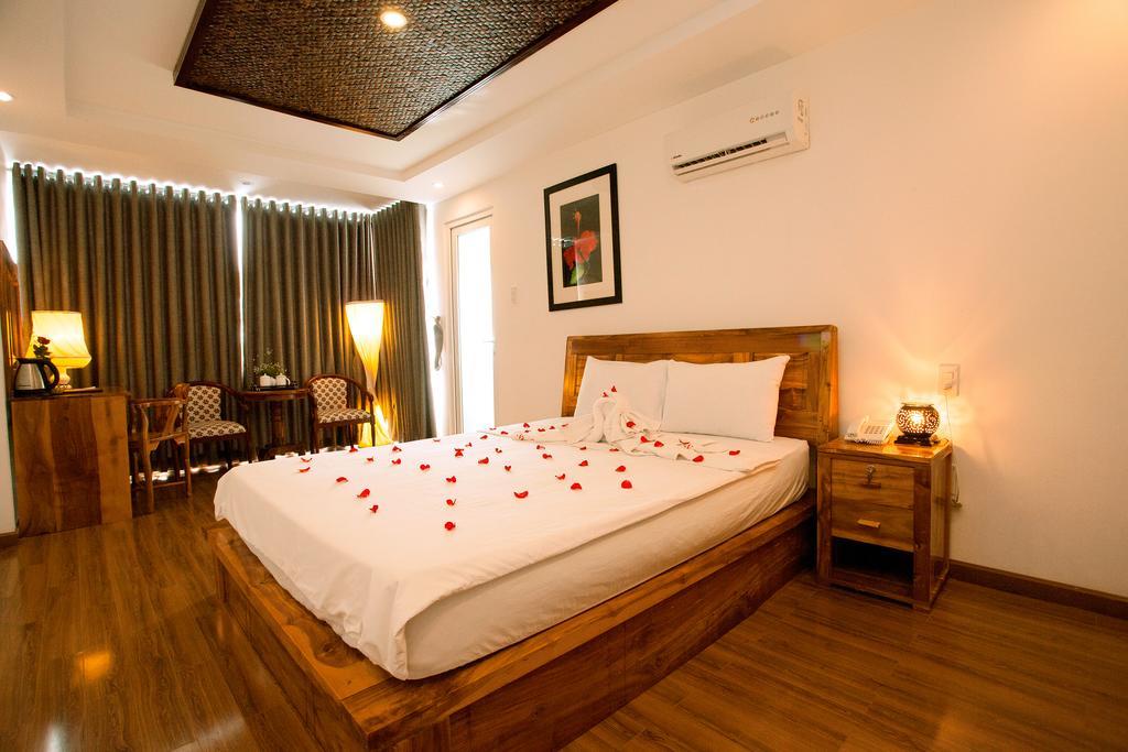 Rex Hotel & Apartment Nha Trang Esterno foto