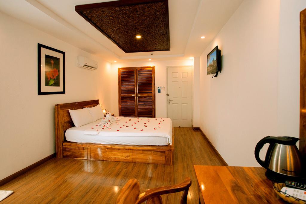 Rex Hotel & Apartment Nha Trang Esterno foto