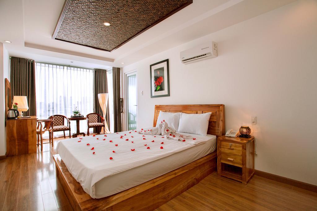 Rex Hotel & Apartment Nha Trang Esterno foto