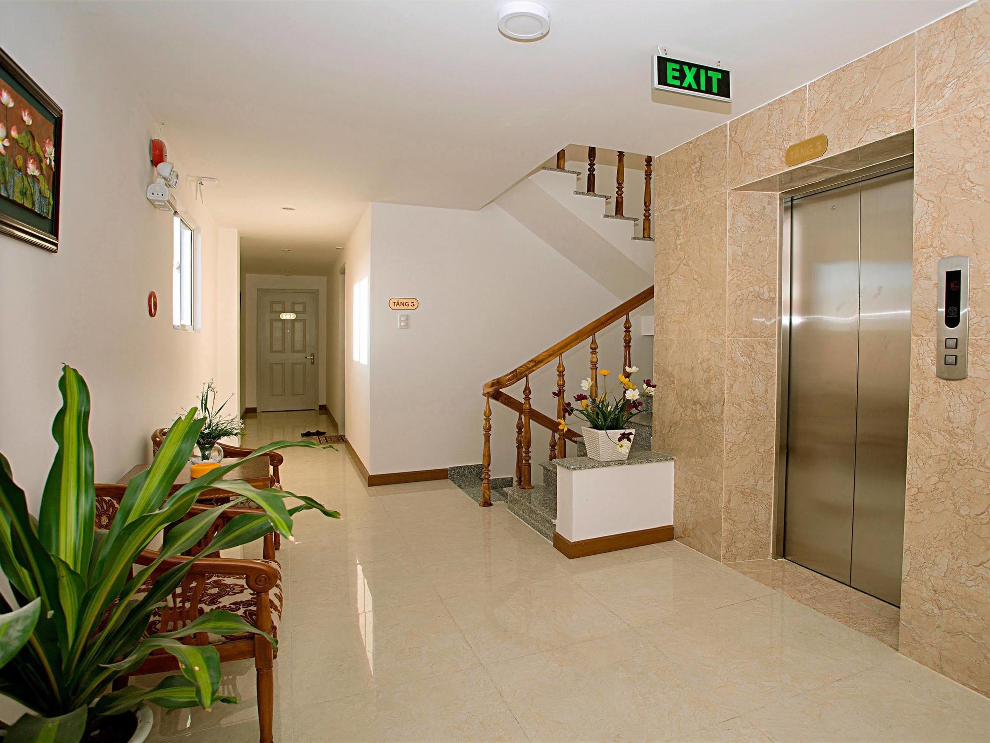 Rex Hotel & Apartment Nha Trang Esterno foto