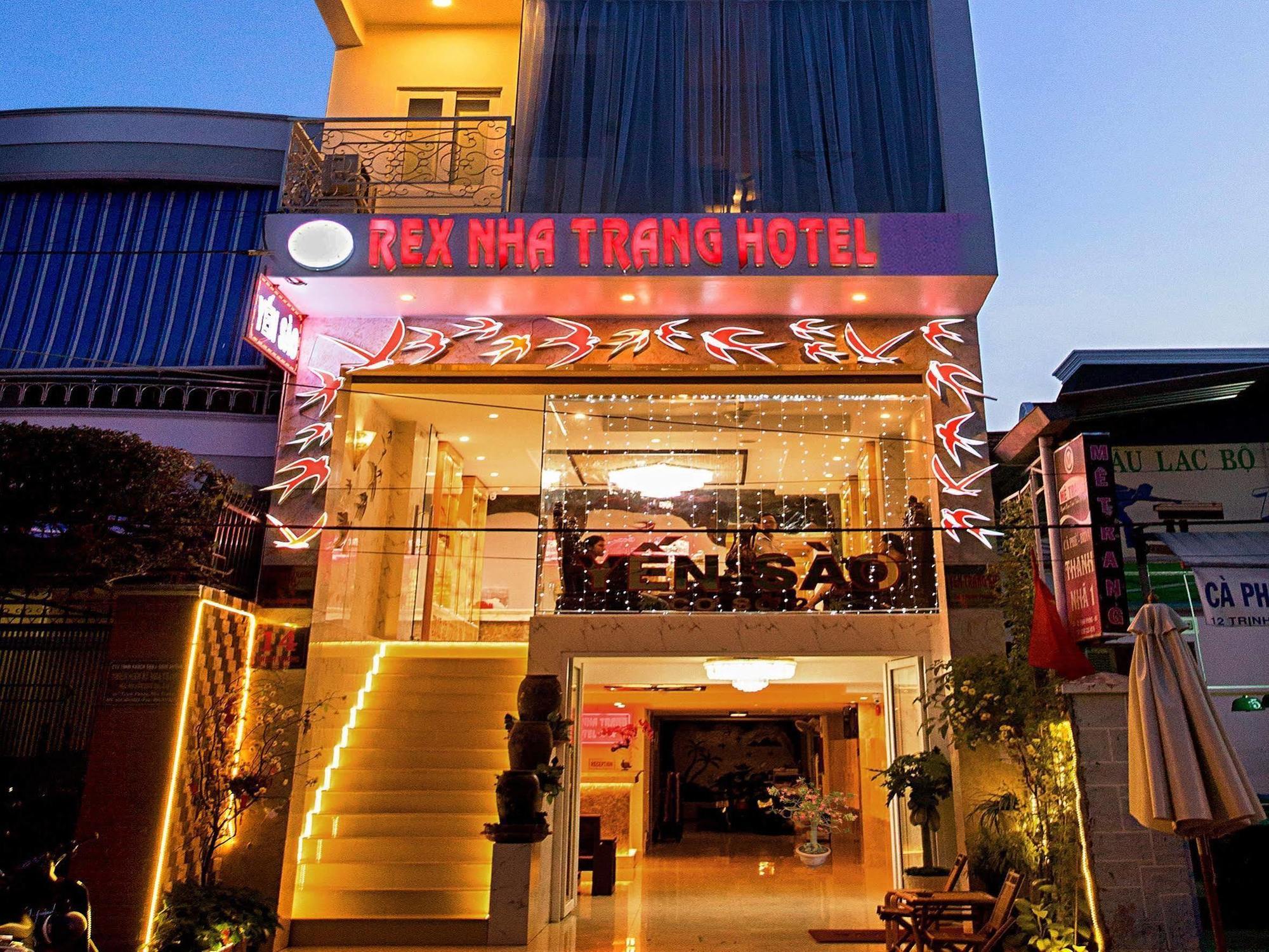 Rex Hotel & Apartment Nha Trang Esterno foto