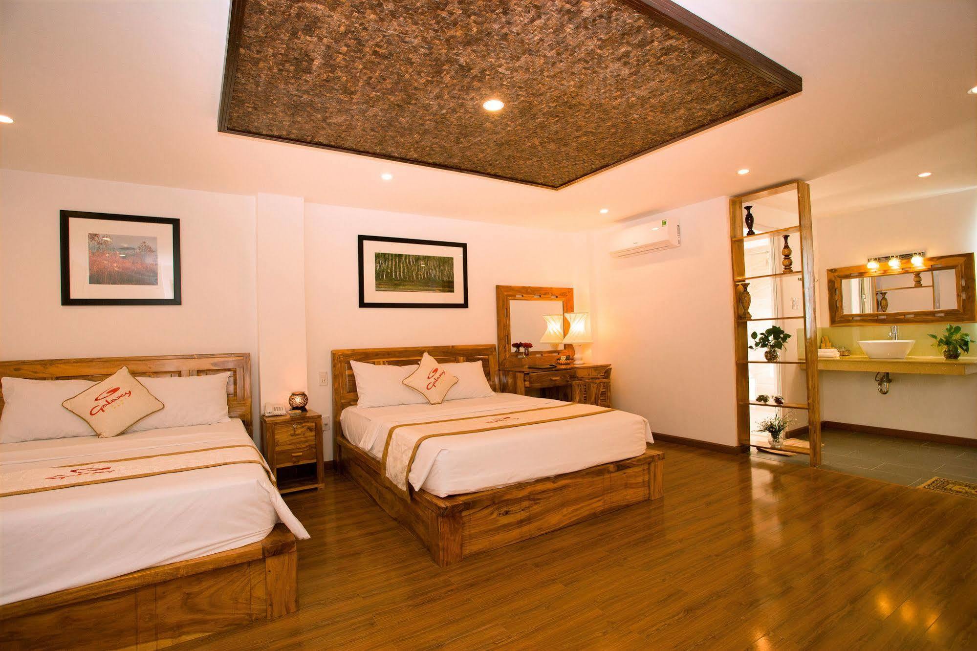 Rex Hotel & Apartment Nha Trang Esterno foto