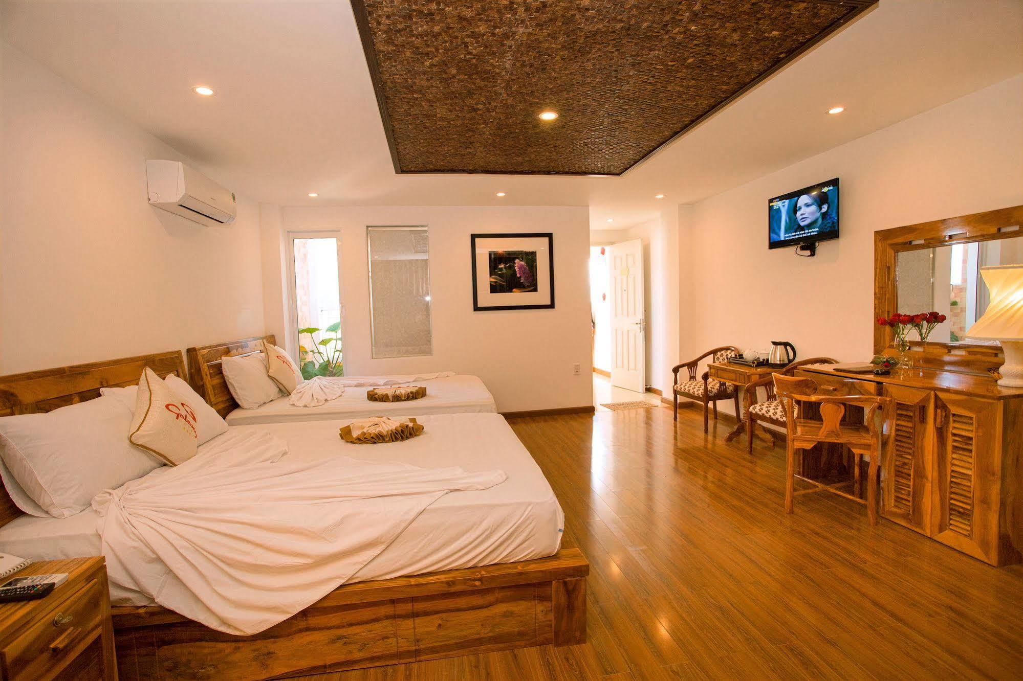 Rex Hotel & Apartment Nha Trang Esterno foto