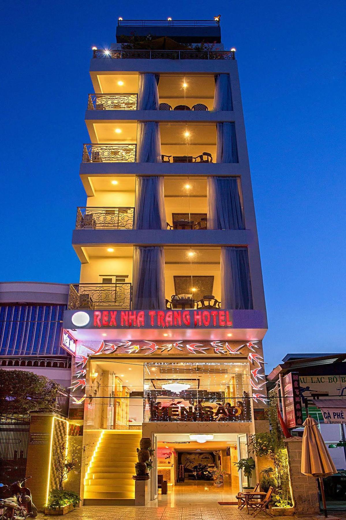 Rex Hotel & Apartment Nha Trang Esterno foto